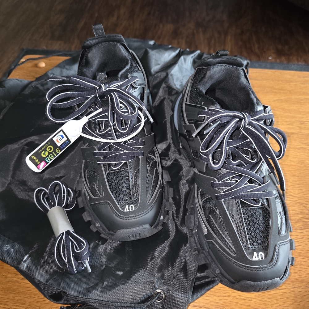 Balenciga Black Sneakers